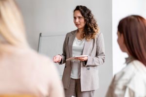 IMPULSE EL LIDERAZGO ESTRATÉGICO DE SU ORGANIZACIÓN CON LOS PROGRAMAS VIRTUALES DE FECOLFIN